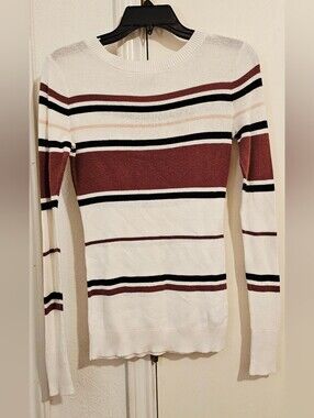 Striped Crewneck Sweater in White and Burgundy